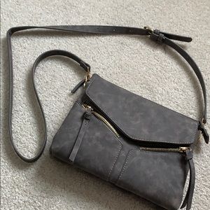 Crossbody purse